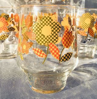 6 Vintage Drinking Glasses Yellow Orange Flowers Avocado Checkered Accents 12 Oz