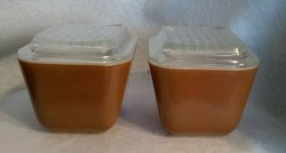 2 Vintage Pyrex Butterscotch Refrigerator Dishes With Lids 1.  5 Cup
