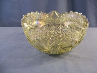 L.  E.  Smith Light Yellow Champagne Carnival Glass Bowl Pinwheel Hobstar Design