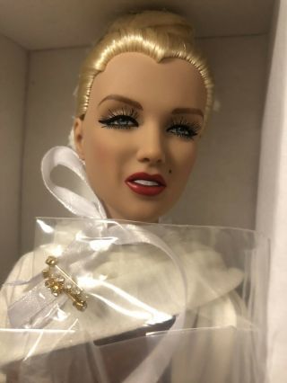 Tonner Marilyn Monroe In A Dream Doll - NRFB Collectible And Hard To Find 3