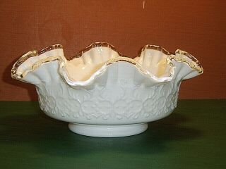 Fenton White Milk Glass Spanish Lace Silver Crest 9 - 3/4 " Crimped Rim Bowl