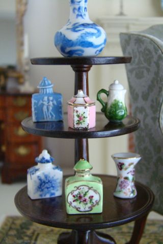 Vintage Artisan Jean Yingling Miniature Meissen Porcelain Style Tea Caddy 1980s 2