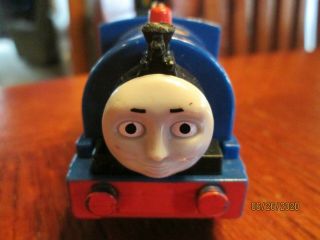 Thomas & Friends Trackmaster Motorized Train Engine TIMOTHY & Yellow Boxcar 2013 2