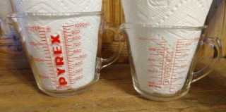 Vintage Pyrex 4 Cup 532 & 2 Cup 516 Measuring Cups