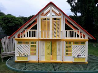 Vintage Barbie Dream House Yellow A - Frame