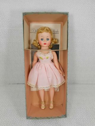 Vintage Madame Alexander Cissette 801 From 1960 In The Box