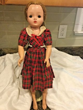 Vintage Cissy Doll 2