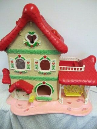 Vintage Large Strawberry Shortcake Very Berry Happy Home House Rare