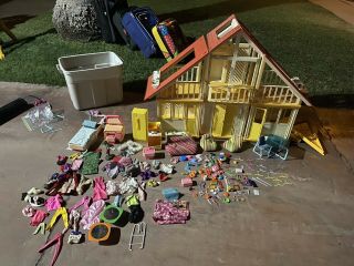 Vintage 1970s Barbie Dream House Mattel Yellow And White With Orange - Red Roof