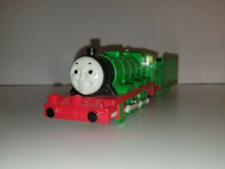Thomas And Friends Henry Tomy Trackmaster Train Engine And Car