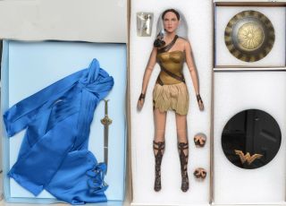 Tonner Gal Gadot Wonder Woman 16 " Training Armor & 16 " Gala Gown,  Stand & Shield