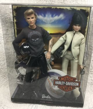 Harley - Davidson Barbie And Ken Doll Gift Set 2010.  Nrfb