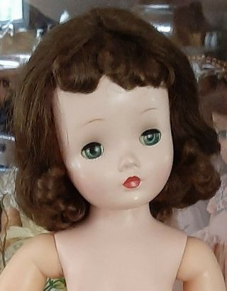 Very Pretty Vintage Madame Alexander Cissy Doll