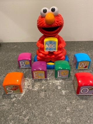 Sesame Street Elmo’s Find And Learn Alphabet Blocks Hasbro Talking Learning Toy