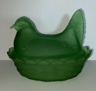 Lg Wright Hen On Nest With Chicks Chicken 5” - Frosted/waxed Green