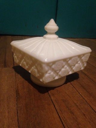 Westmoreland White Milk Glass Covered Candy Dish Old Quilt Button 5 " Square