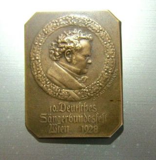 1828 - 1928 Franz Schubert King Of Song 100 Year Song Fest Badge Vienna Austria