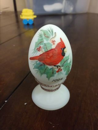 Fenton Handed Painted Egg With Cardinal