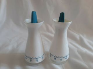 Vintage Pyrex Snowflake Blue Salt/pepper Shakers
