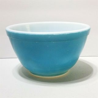 Old Vintage Pyrex 401 Mixing Bowl Blue 1.  5 Pint Small Nesting Ovenware Usa