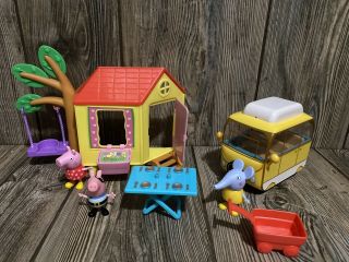 Peppa Pig Mini Camper Van And Retired Tree House With 3 Figures Toy Jazzwares