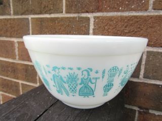 Pyrex Amish Butter Print Mixing Bowl Small 401 1,  5 Pt Turquoise & White 1961 - 67