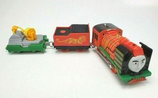 Thomas & Friends Yong Bao The Hero Trackmaster Motorized Train With Both Cars