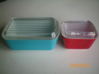 Vintage Pyrex 501 Red & 502 Blue Refrigerator Dishes With Ribbed Lids