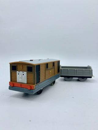 Thomas And Friends Trackmaster Motorized Toby And Silver Flatbed Cargo Car Train