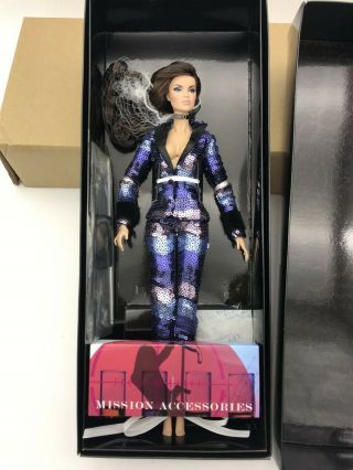 Fashion Royalty Integrity Toys_anja As Agent 355_ifdc Exclusive Doll_fr2 Nrfb