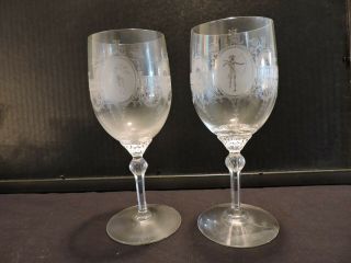2 Heisey Dianna The Huntress Water/ Wine Goblets - Clear,  Etched,  7 1/4 " Tall