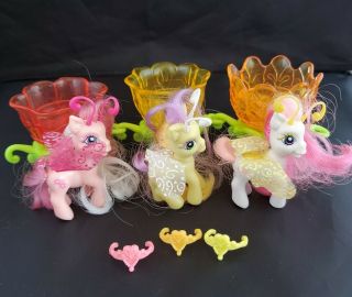 My Little Pony Breezies Parade 2005 With Carriage Petal Cars X 3,  Crowns