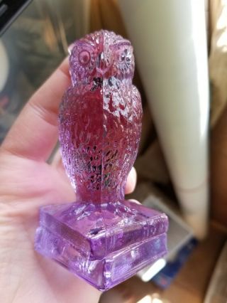 Vintage Degenhart Glass Wise Owl On Books Figurine Clear Purple Paperweight