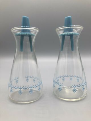 Vintage Pyrex Glass Salt & Pepper Shakers Clear Glass With Blue Snowflakes