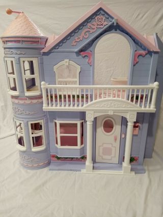 Mattel Vintage 2000 Barbie Victorian Dream House Dollhouse Purple Pink Elevator