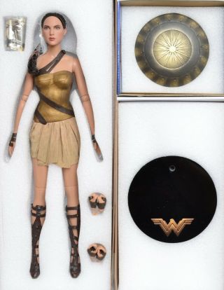 Tonner Gal Gadot Wonder Woman 16 " Training Armor,  Doll Stand & Shield