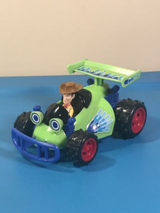 Fisher - Price Disney Pixar Toy Story 3 Shake N Go Woody Rc Race Car Talks