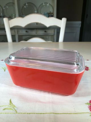 Vintage Pyrex Red Refrigerator Dish With Lid,  1 1/2 Pint