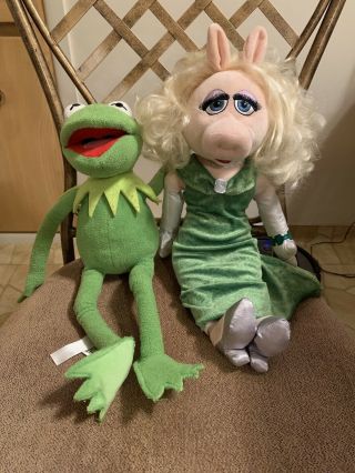 Disney Store Kermit The Frog And Miss Piggy Authentic