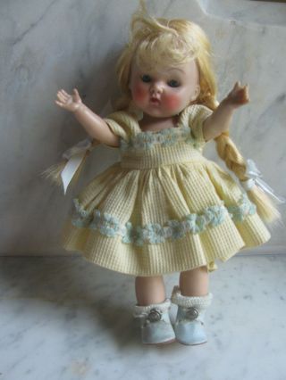 Vintage Vogue Ginny doll in outfit from 1952 Kindergarten series. 2