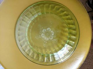 Vintage Green Block Depression Glass Plate 9 " Snowflake Pattern In Center