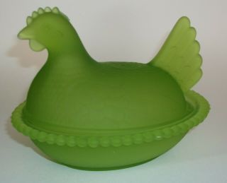 Vintage Indiana Glass Lime Green Chicken Hen On Basket Nest