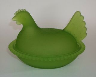 Vintage Indiana Glass Lime Green Chicken Hen on Basket Nest 3