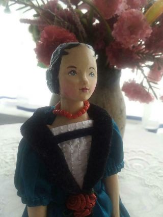 Apples Hitty,  hand carved wood Doll by Vivian 3