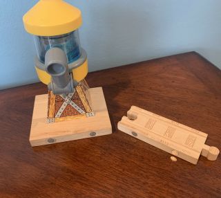 Thomas The Train Wooden Yellow Water Tower Accessory Gullane 2003 Retired