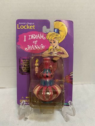 Vintage I Dream Of Jeannie Secret Hideaway Locket Nip 1995