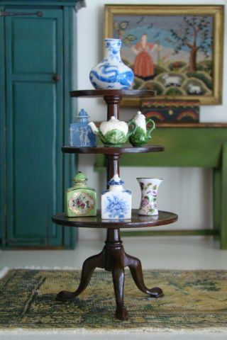 Vintage Artisan Jean Yingling Miniature Wedgwood Style Porcelain Tea Caddy 80s