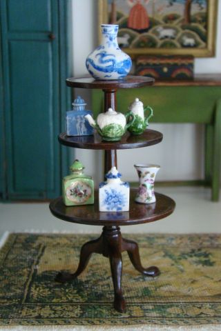 Vintage Artisan Jean Yingling Miniature Wedgwood Style Porcelain Tea Caddy 80s 2