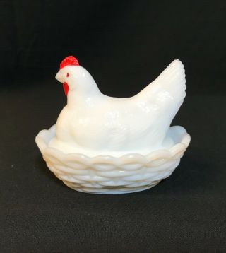 Westmoreland White Milk Glass Red Comb 3.  5 " Nesting Hen / Chicken In A Basket