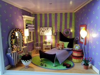 American Girl Ag Mini Illuma Room Purple Bedroom Complete,  Power Adapter